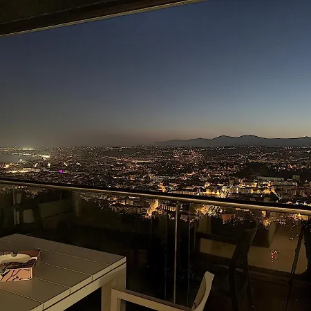 Incredible Views Of In A Calm Luxury & Big Park *