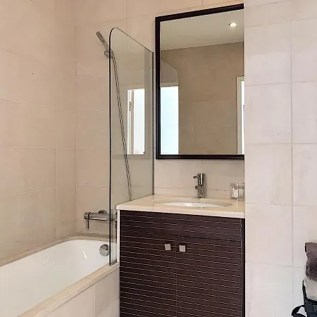 Incredible Views Of In A Calm Luxury & Big Park Appartamento *