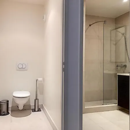 Incredible Views Of In A Calm Luxury & Big Park Apartment *