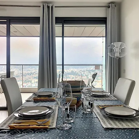 Incredible Views Of In A Calm Luxury & Big Park Apartment